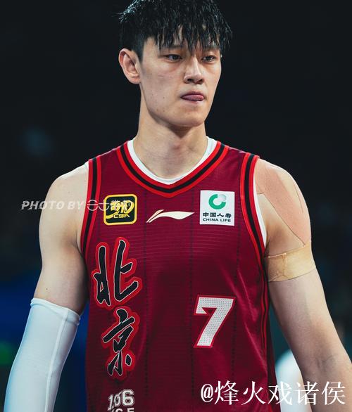 曾凡博14分首钢胜宁波 张宁12分山西胜四川